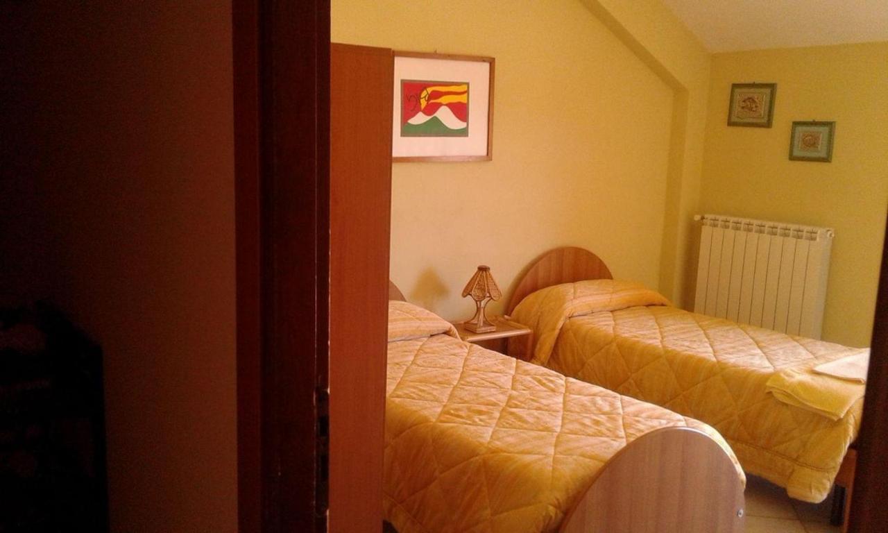 B&B Passo Del Falco Sorianello Exteriör bild